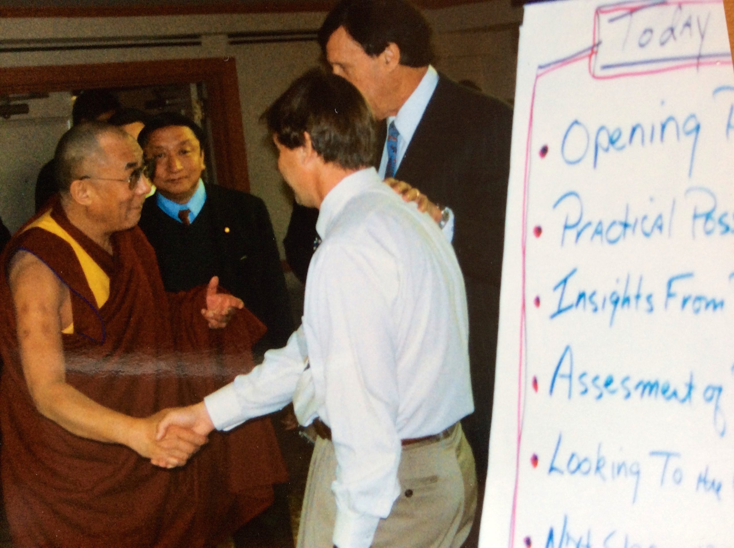 David Cooperrider discusses the concept of ‘mirror flourishing’ with His Holiness the Dalai Lama - they explore the power of Appreciative Inquiry and why good things happen to good companies.